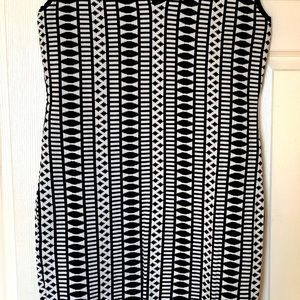 Zioni dress - Black and white knit dress - Size Large